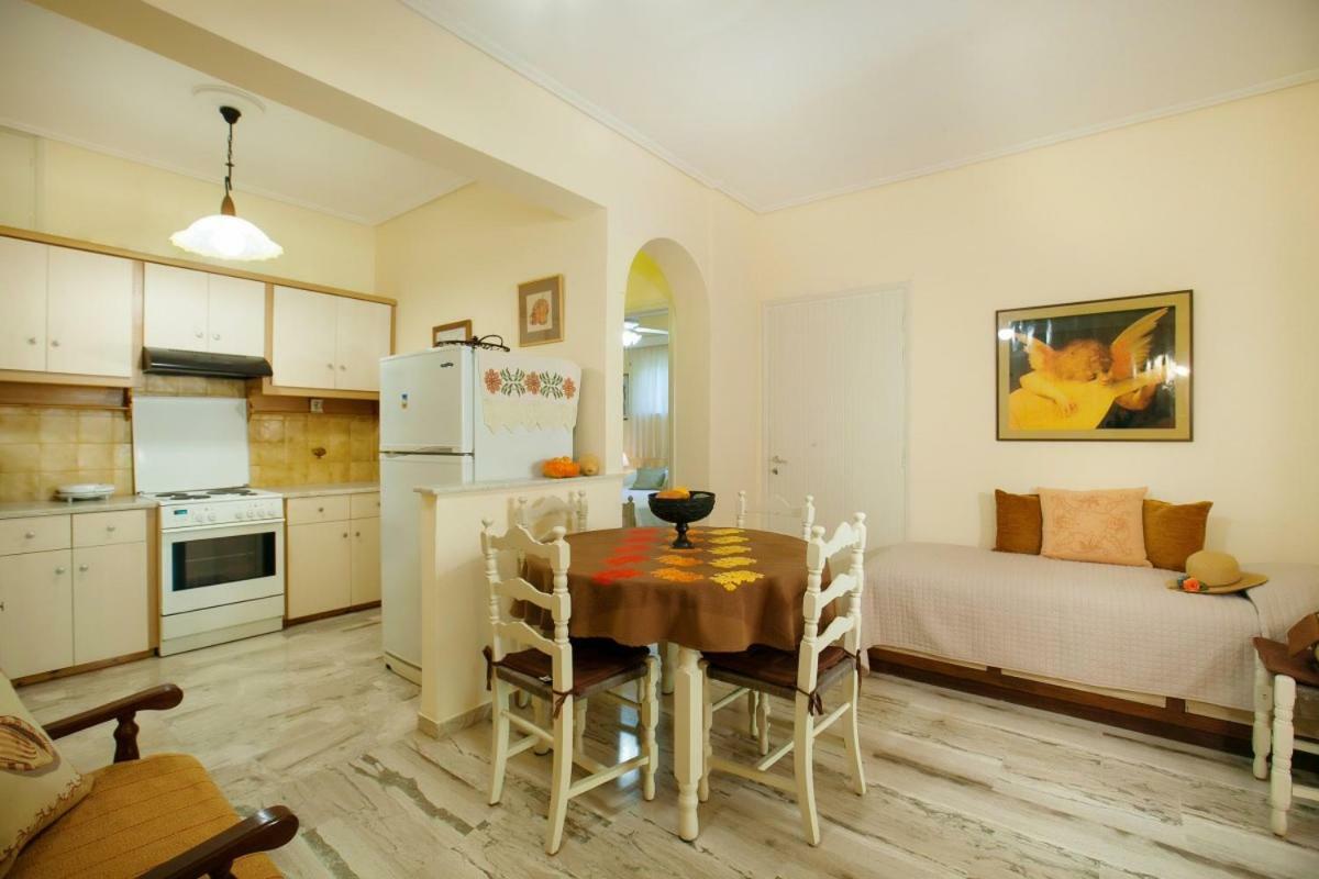 Filothei Apartments Mikrá Mandínia Extérieur photo